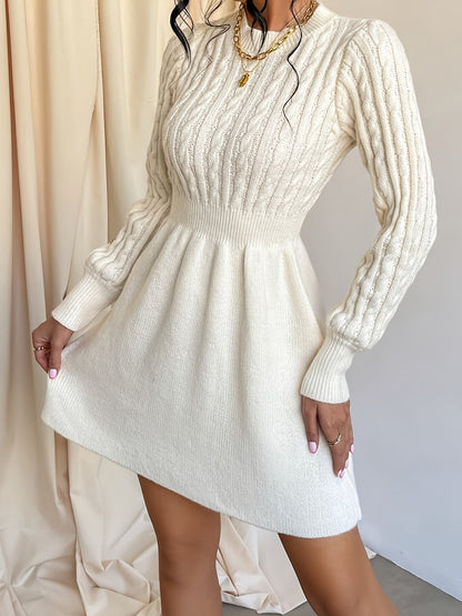 Strickkleid Damen | Zopfmuster & Taillierter Schnitt