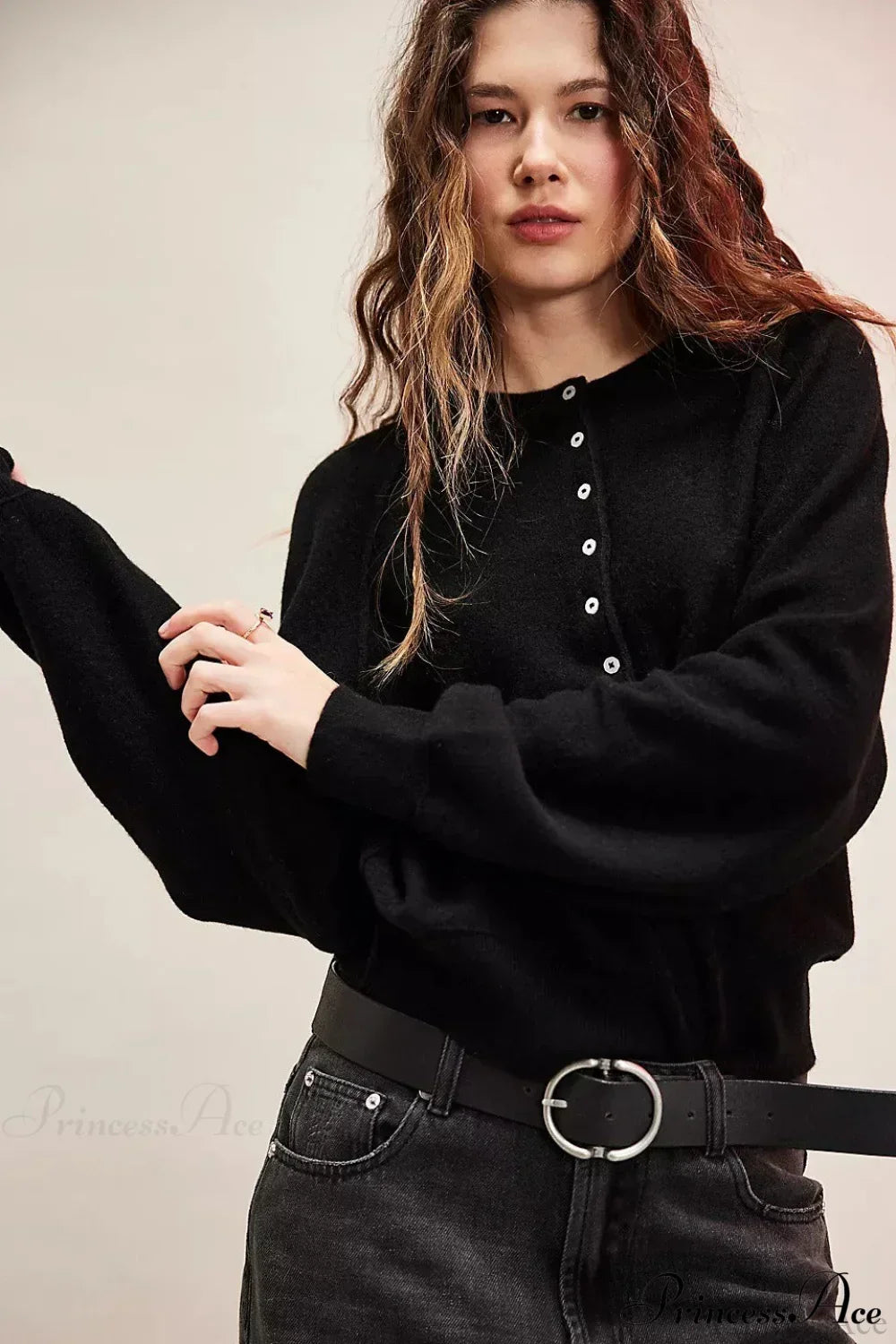 Strickpullover Damen | V-Ausschnitt mit Knopfleiste