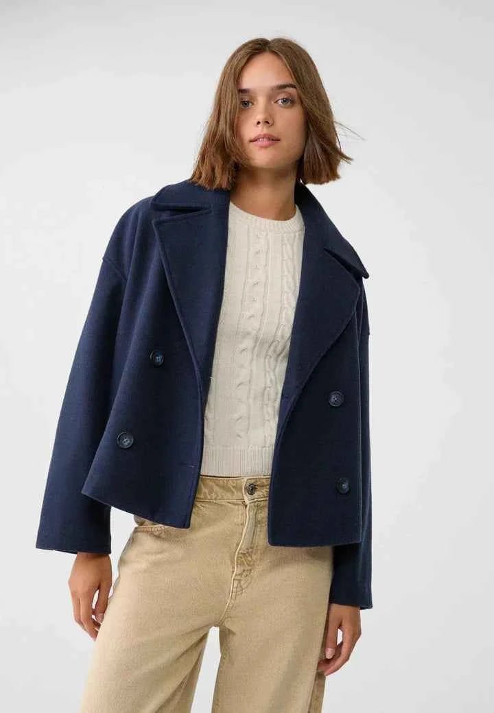 Taillierte Kurzjacke ohne Schnickschnack 2