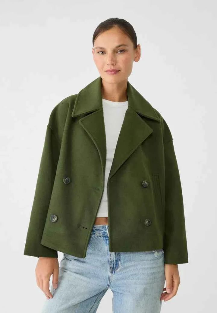 Taillierte Kurzjacke ohne Schnickschnack 4
