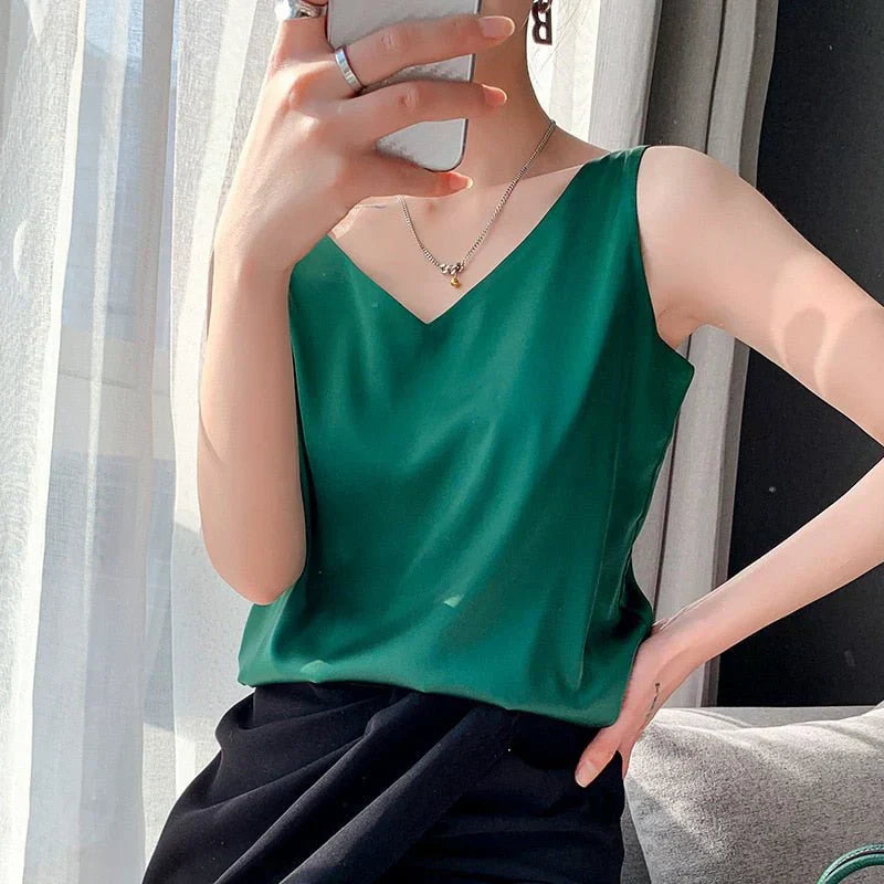 Tanktop Damen | Elegantes Satin-Top mit V-Ausschnitt