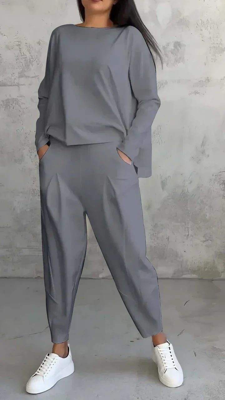 Zweiteiliges Set Damen | Weite Hose & Rundhals