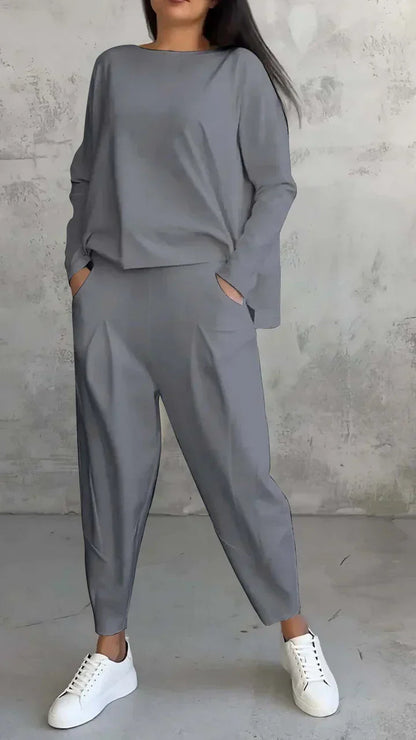 Zweiteiliges Set Damen | Weite Hose & Rundhals