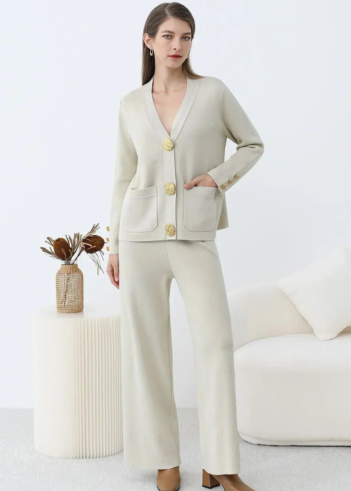 Zweiteiliges Set Damen | Weite Hose & V-Ausschnitt