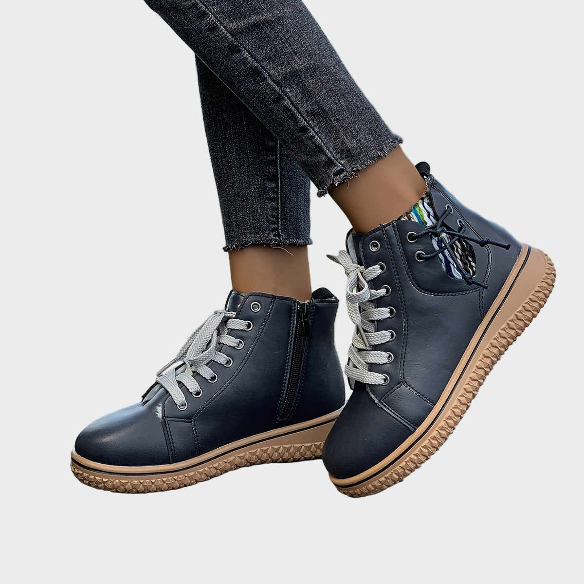 Almvik | Damen Stiefeletten flach mit Schnürung - Navy - Image 1