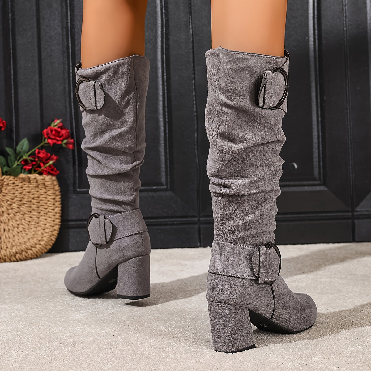 Baldrun | Damen Kniehohe Stiefel mit Blockabsatz - Taupe - Image 11
