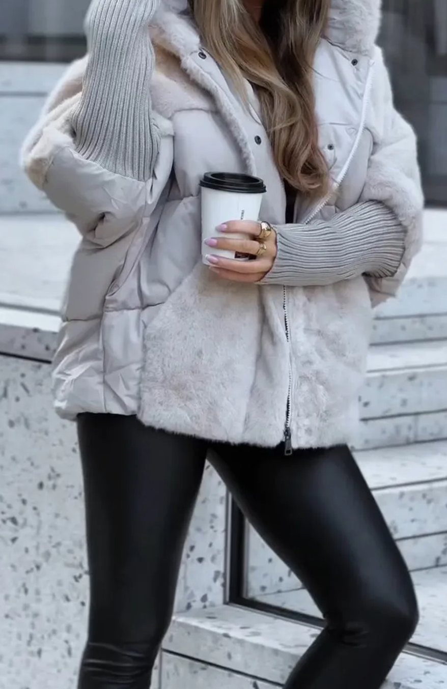 Brimdeva | Damen Gesteppte Winterjacke mit Kunstfell - Camel - Image 4