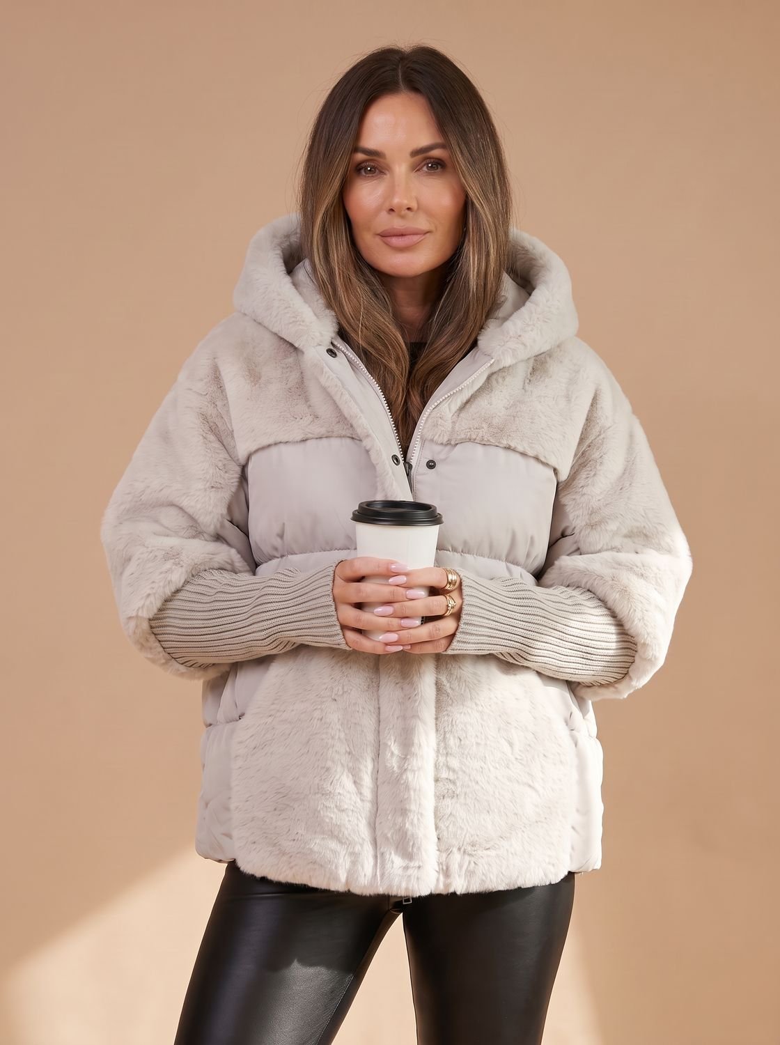 Brimdeva | Damen Gesteppte Winterjacke mit Kunstfell - Camel - Image 6