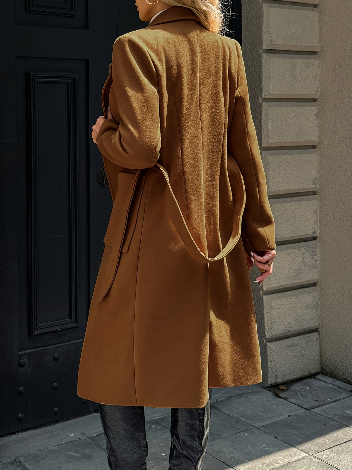 Brimdora | Damen Langer Mantel mit Bindegürtel - Camel - Image 7