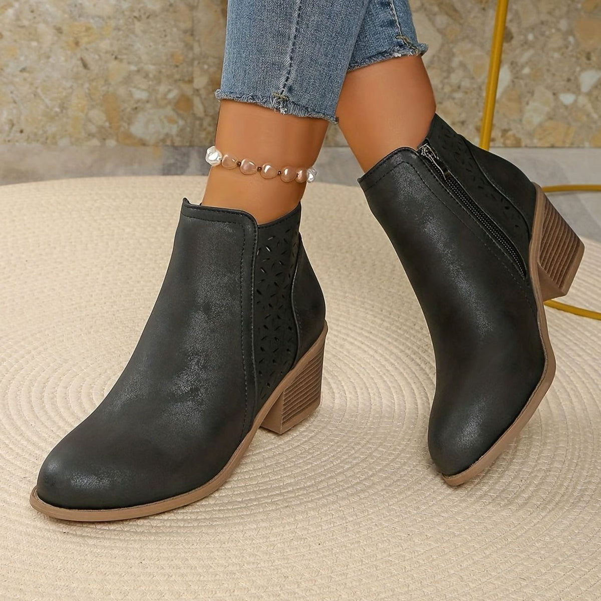 Damen Stiefeletten mit Blockabsatz Laserausschnitt Reißverschluss
