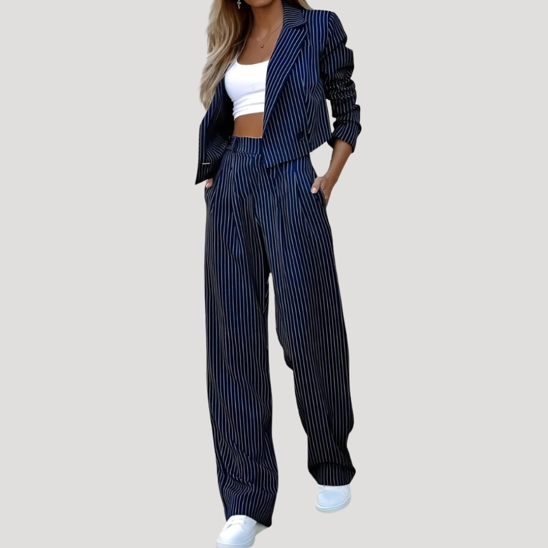 Greta | Damen Nadelstreifen Zweiteiler Blazer Set - Striped - Image 2