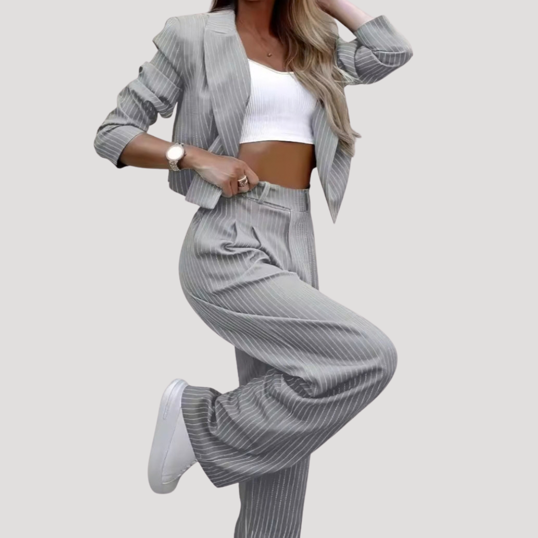 Greta | Damen Nadelstreifen Zweiteiler Blazer Set - Striped - Image 5