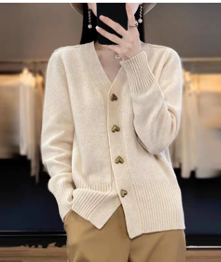 Cardigan Damen | Herzknopf Design 6